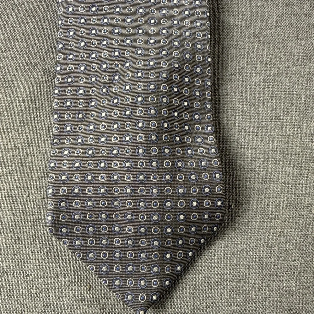 Brooks Brothers Stain Resistant All Silk Polkadot ie Made n Usa